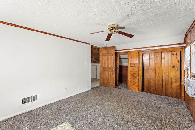 225 Richmond Street W, South Saint Paul, MN 55075