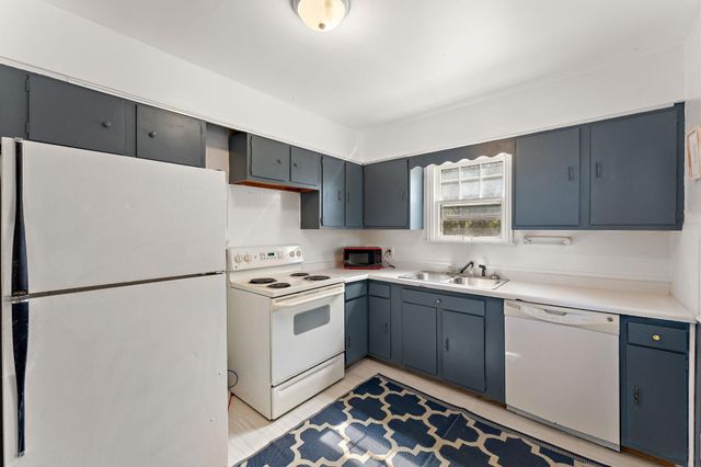 225 Richmond Street W, South Saint Paul, MN 55075