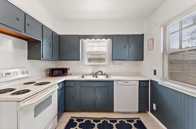 225 Richmond Street W, South Saint Paul, MN 55075