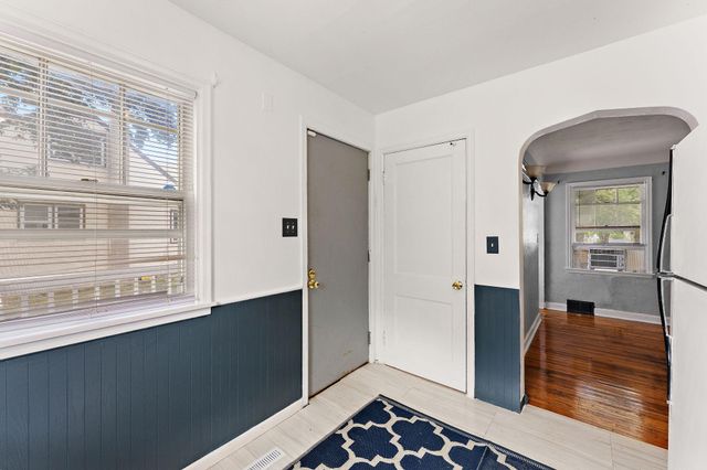 225 Richmond Street W, South Saint Paul, MN 55075