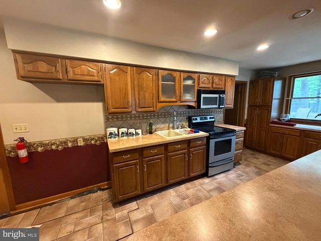 404 HENDERSON AVE, Millville, NJ 08332