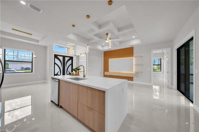 2800 30th ST W, Lehigh Acres, FL 33971