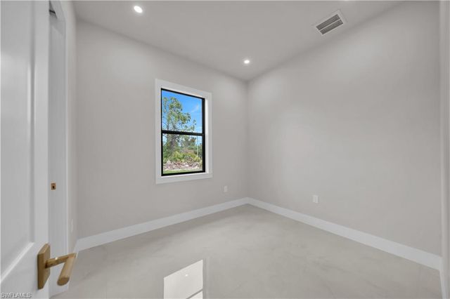 2800 30th ST W, Lehigh Acres, FL 33971