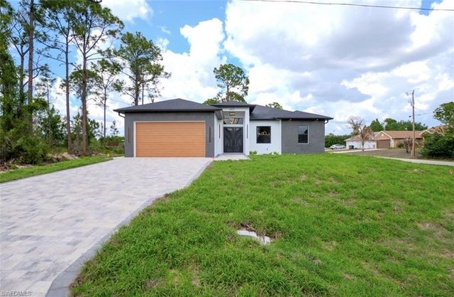 2800 30th ST W, Lehigh Acres, FL 33971