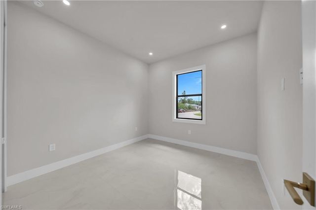 2800 30th ST W, Lehigh Acres, FL 33971