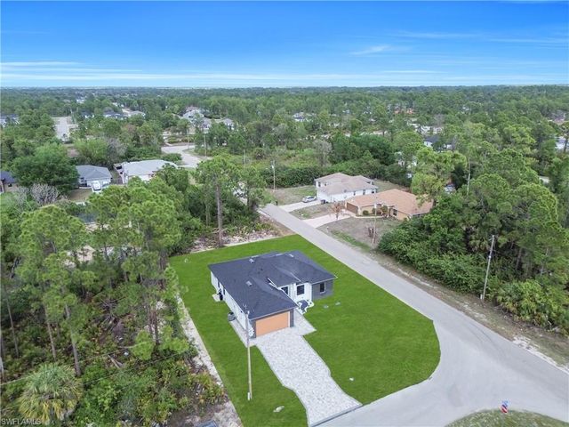 2800 30th ST W, Lehigh Acres, FL 33971