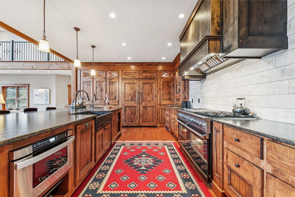 1725 Lion Mountain Drive, Whitefish, MT 59937 photo 11