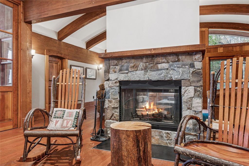 1725 Lion Mountain Drive, Whitefish, MT 59937 photo 27