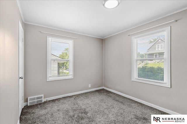 2948 N 56 Street, Omaha, NE 68104