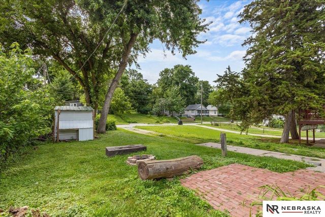 2948 N 56 Street, Omaha, NE 68104