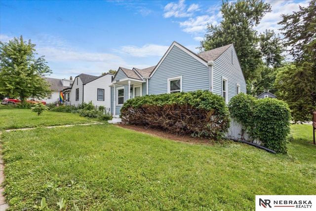 2948 N 56 Street, Omaha, NE 68104