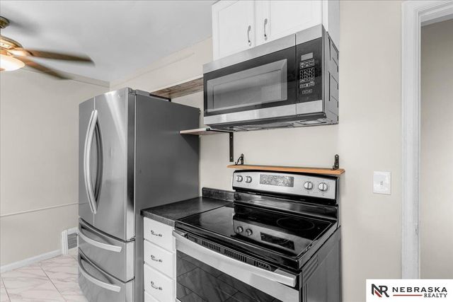 2948 N 56 Street, Omaha, NE 68104