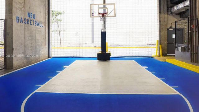 690 SW 1st Ct 2126, Miami, FL 33130