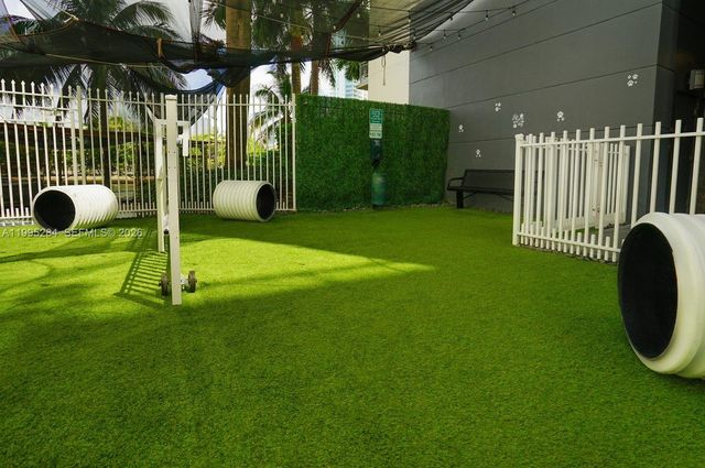 690 SW 1st Ct 2126, Miami, FL 33130