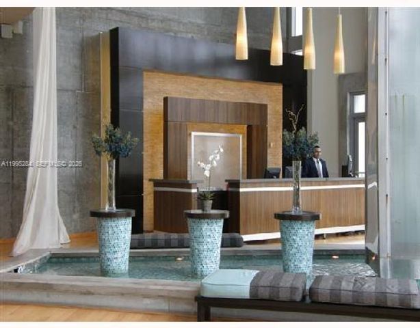 690 SW 1st Ct 2126, Miami, FL 33130