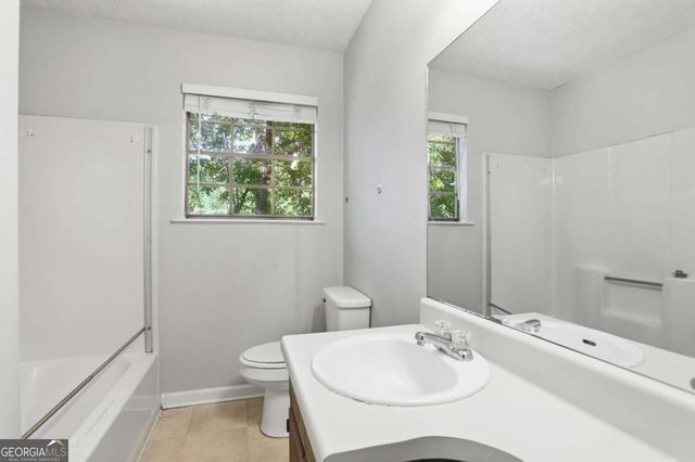 3848 Valley Brook Road, Snellville, GA 30039