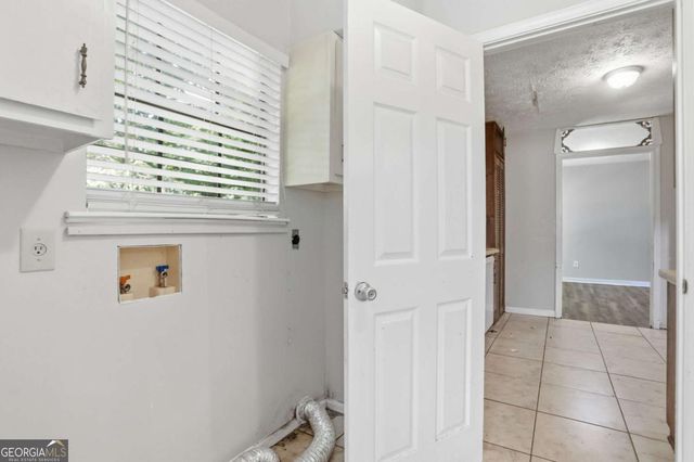3848 Valley Brook Road, Snellville, GA 30039