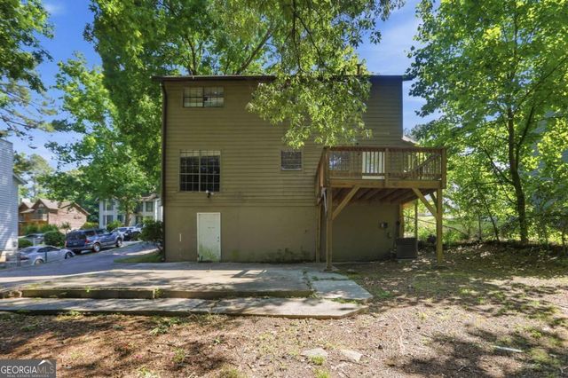 3848 Valley Brook Road, Snellville, GA 30039