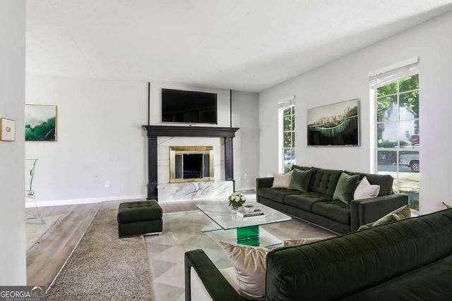 3848 Valley Brook Road, Snellville, GA 30039