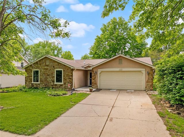 133 Tumbleweed Drive, Lawrence, KS 66049