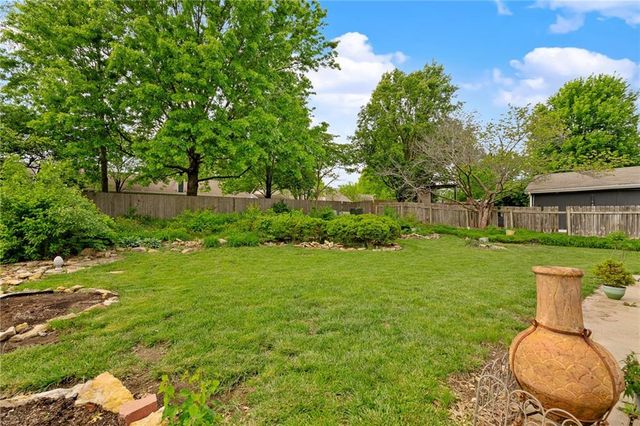 133 Tumbleweed Drive, Lawrence, KS 66049