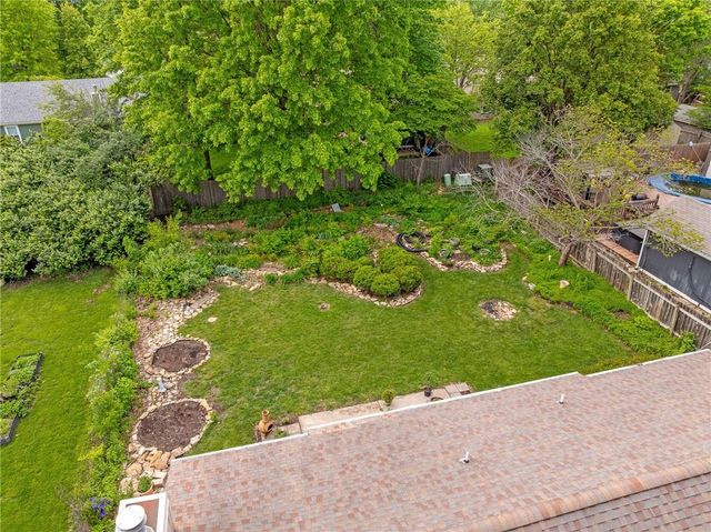 133 Tumbleweed Drive, Lawrence, KS 66049