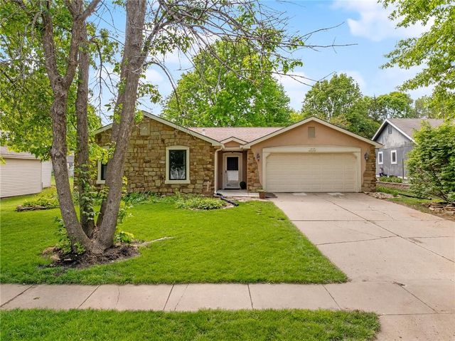 133 Tumbleweed Drive, Lawrence, KS 66049