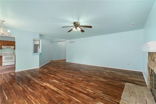 133 Tumbleweed Drive, Lawrence, KS 66049