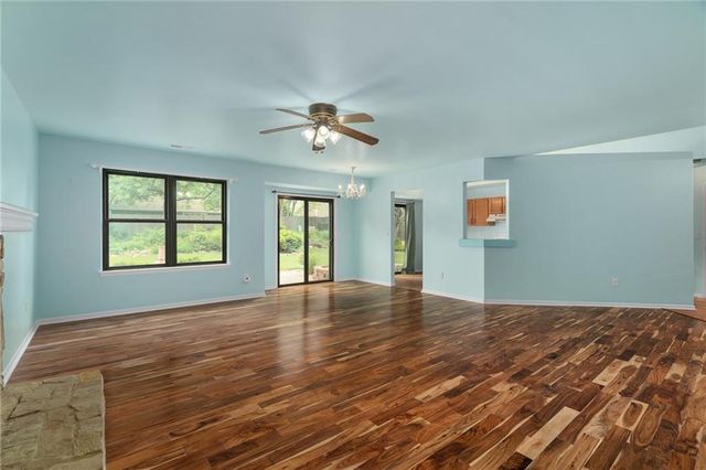 133 Tumbleweed Drive, Lawrence, KS 66049