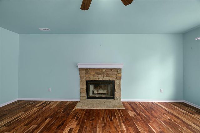 133 Tumbleweed Drive, Lawrence, KS 66049