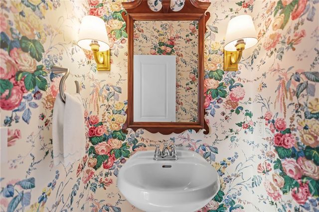 95 Shearwater Lane, Richmond Hill, GA 31324