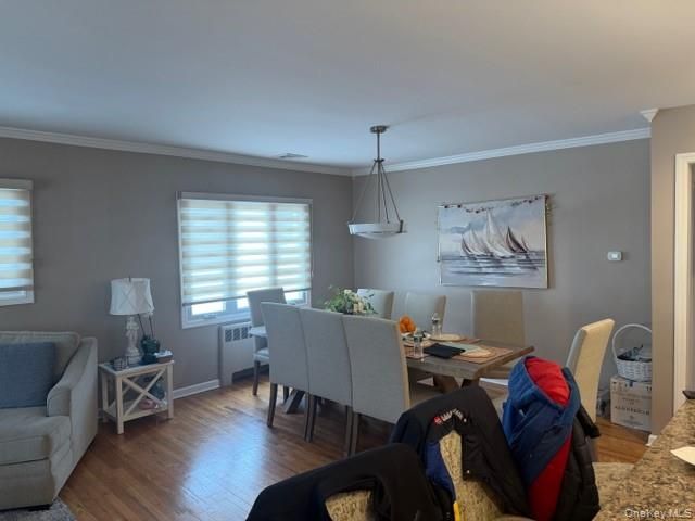 2 Grenville Court, East Rockaway, NY 11518