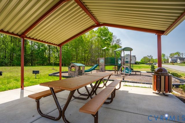 7911 Honeybee Ct, Prince George, VA 23860