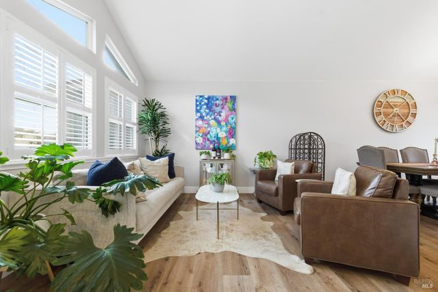 28 Winestone Ct, Napa, CA 94558