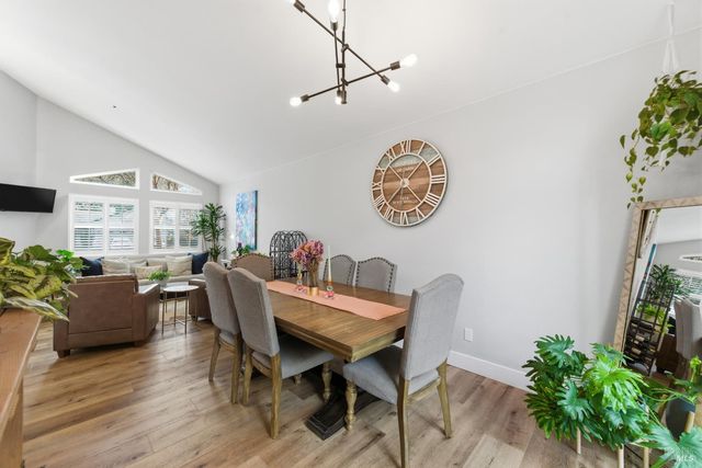 28 Winestone Ct, Napa, CA 94558