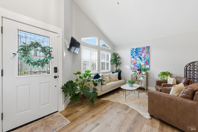 28 Winestone Ct, Napa, CA 94558