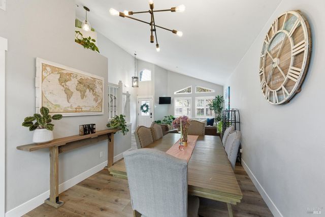 28 Winestone Ct, Napa, CA 94558