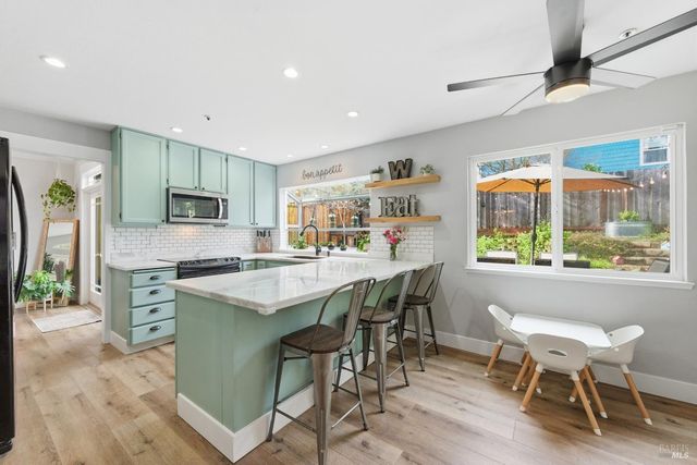 28 Winestone Ct, Napa, CA 94558