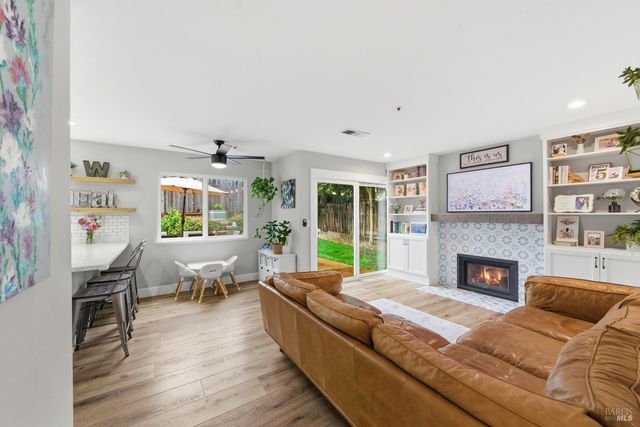 28 Winestone Ct, Napa, CA 94558