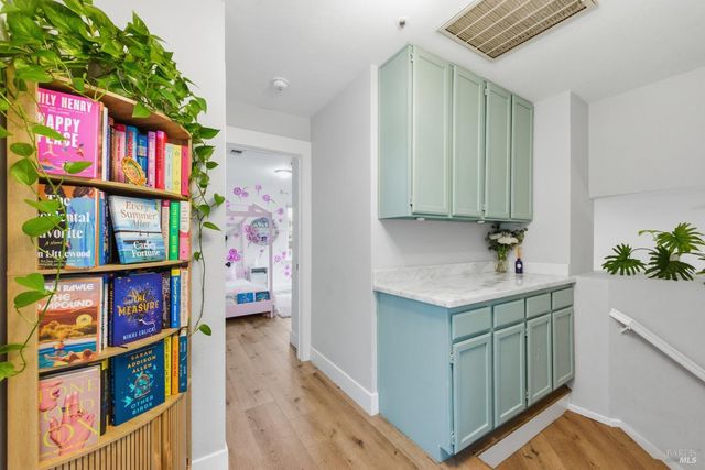 28 Winestone Ct, Napa, CA 94558