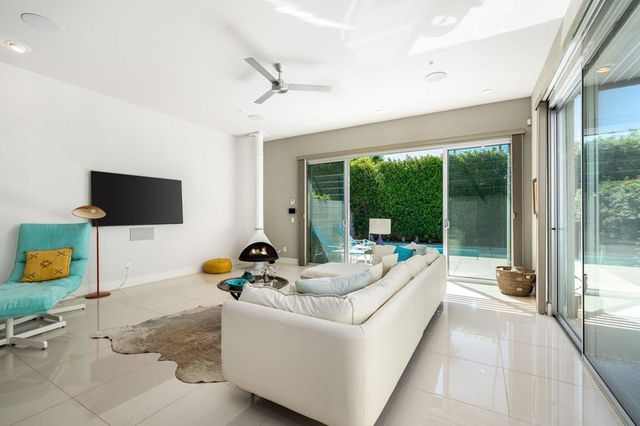 743 E Twin Palms Drive, Palm Springs, CA 92264