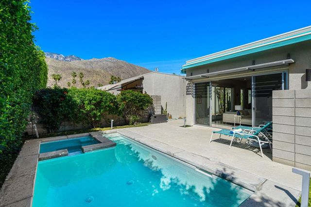 743 E Twin Palms Drive, Palm Springs, CA 92264