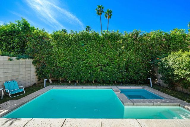 743 E Twin Palms Drive, Palm Springs, CA 92264