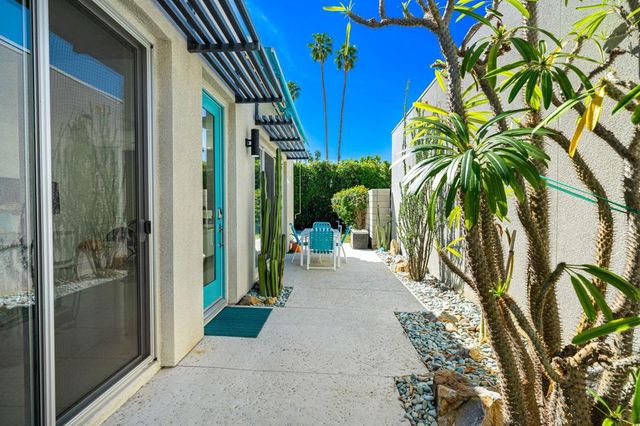 743 E Twin Palms Drive, Palm Springs, CA 92264