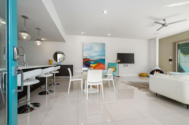 743 E Twin Palms Drive, Palm Springs, CA 92264