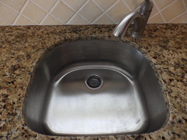 25 Hyannis Street, Toms River, NJ 08757