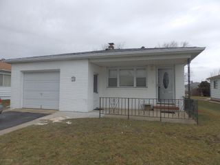 25 Hyannis Street, Toms River, NJ 08757