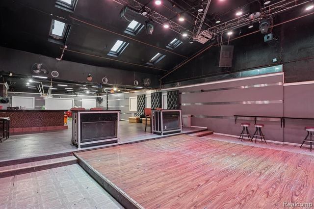 9819 Conant Street, Hamtramck, MI 48212