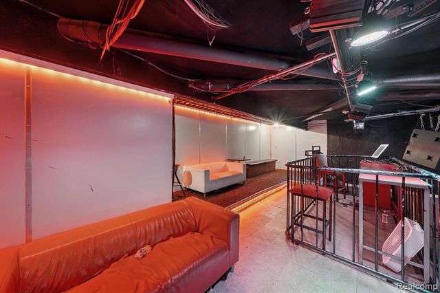 9819 Conant Street, Hamtramck, MI 48212