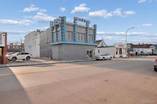 9819 Conant Street, Hamtramck, MI 48212